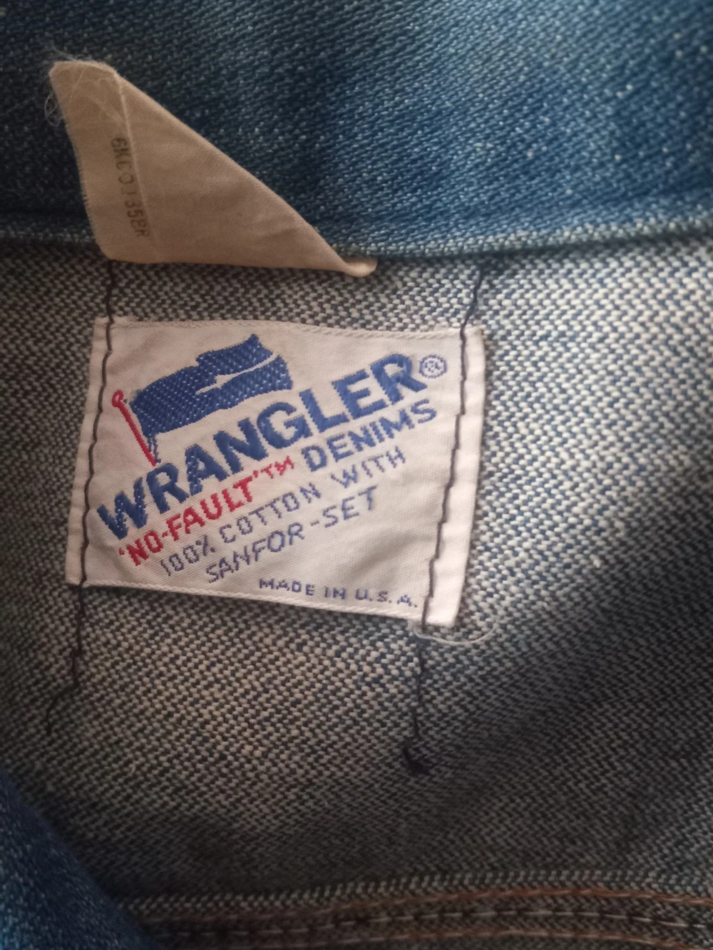 Wrangler Embroidered Multi Eagle Patch Jacket in Blue,Gray,Yellow and Green Sz44